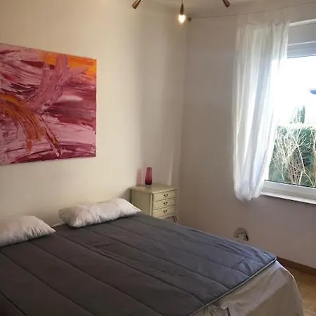 E - Quiet Business One Bedroom For 3 Guests Apartment